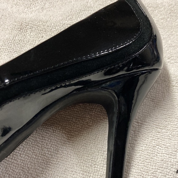 Moda Reflex Black Patent Leather Round Toe Rubber Sole Pumps Size 9 - Picture 4 of 12